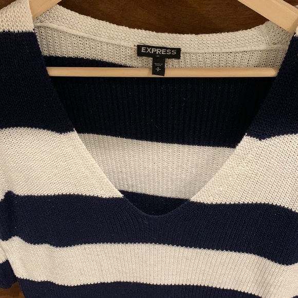 Express Tunic - Picture 2 of 3